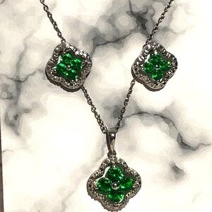 Estate 925 Sterling Silver w Green CZ Diamond Green Clover Necklace Jewelry Set